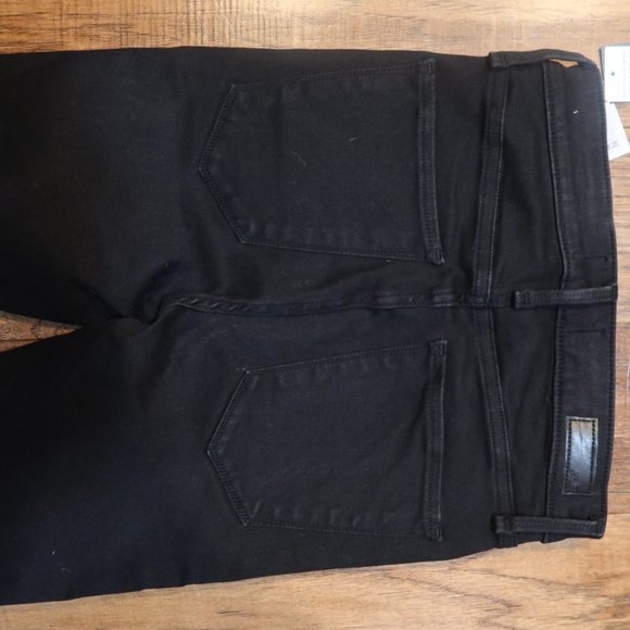 NWT distressed Abercrombie and Fitch Black distressed high wast jeans- Size 24 - Picture 5 of 6